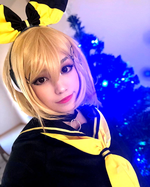 emiru.jpg instagram image archive image