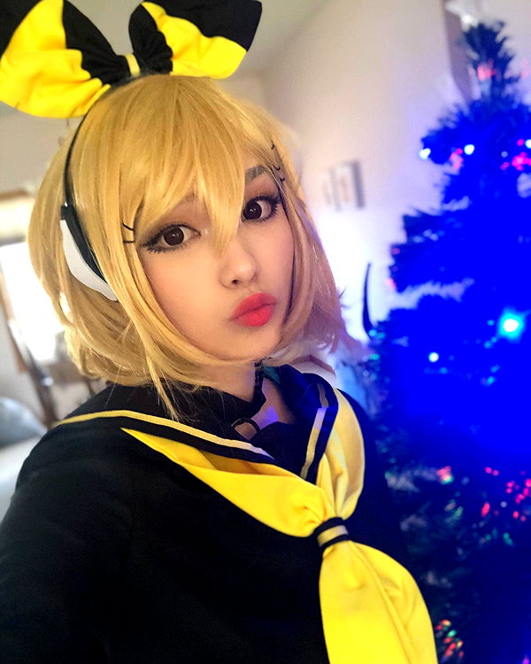 emiru.jpg instagram image archive image
