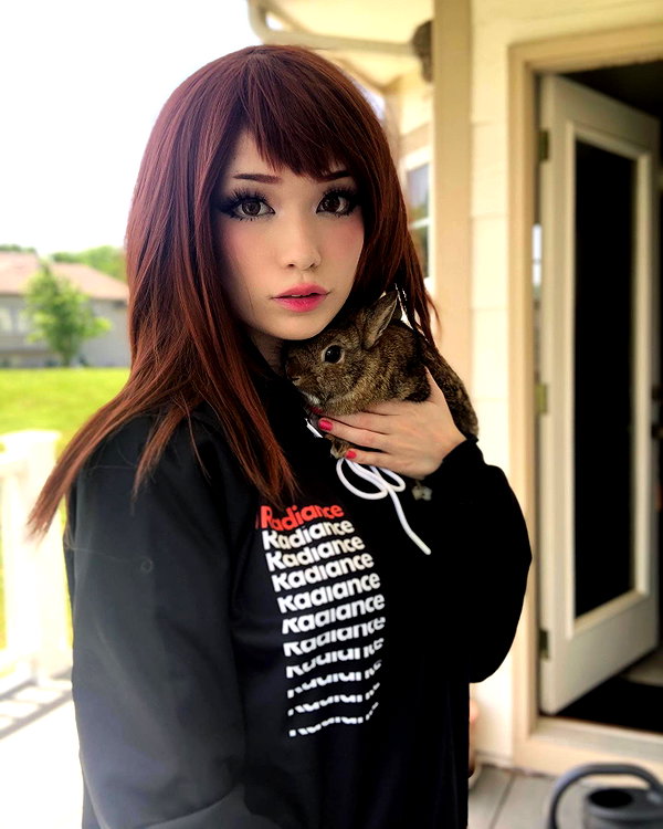 emiru.jpg instagram image archive image