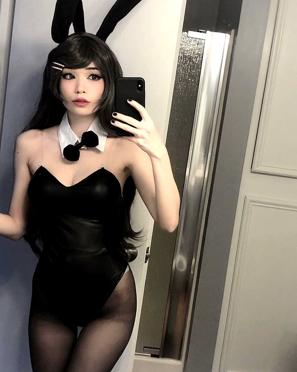 emiru.jpg instagram image archive image