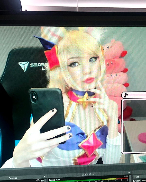 emiru.jpg instagram image archive image