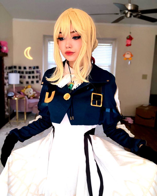 emiru.jpg instagram image archive image