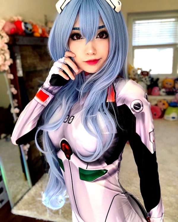 emiru.jpg instagram image archive image