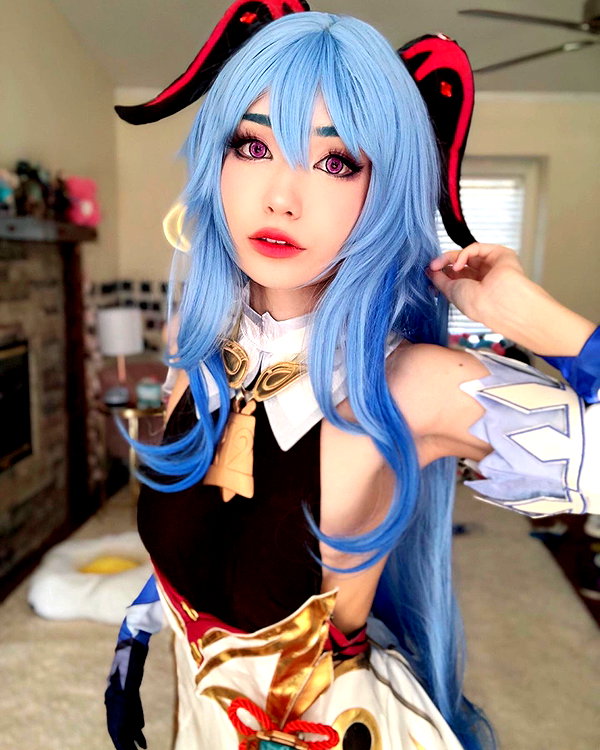 emiru.jpg instagram image archive image
