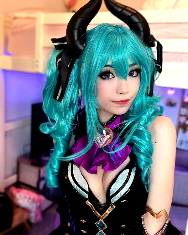 emiru.jpg instagram image archive image
