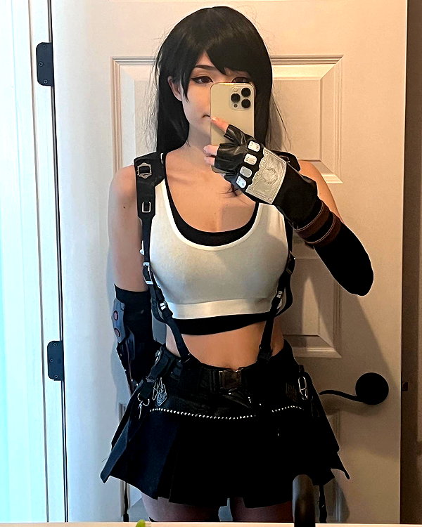 emiru.jpg instagram image archive image