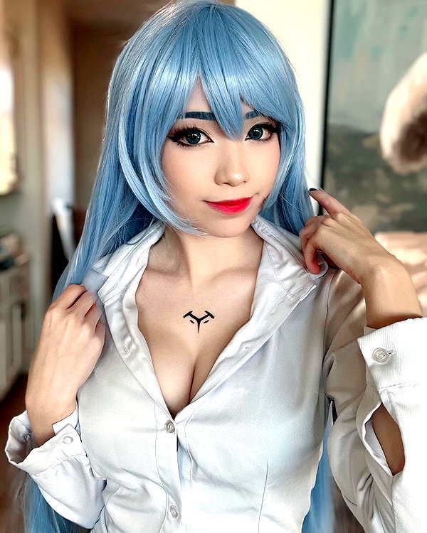 emiru.jpg instagram image archive image