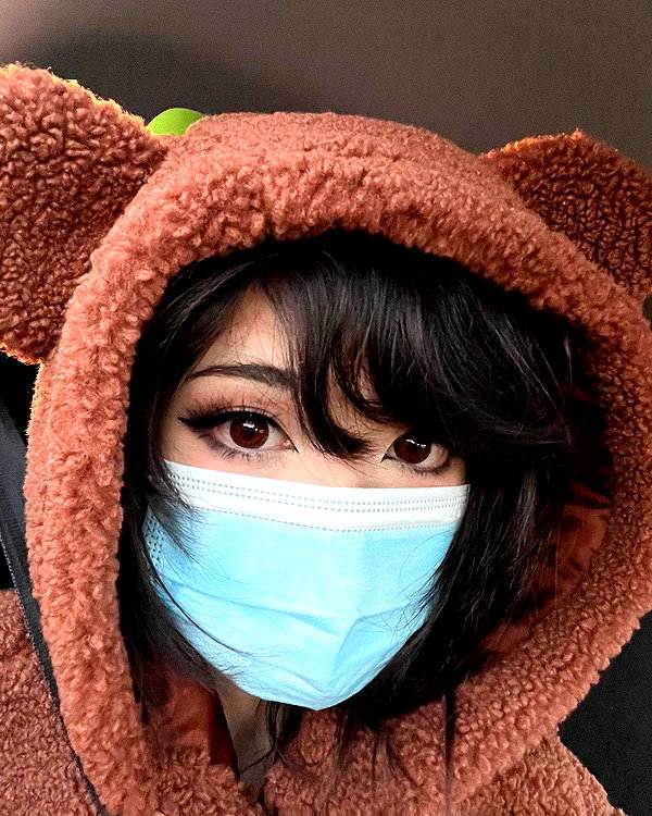 emiru.jpg instagram image archive image