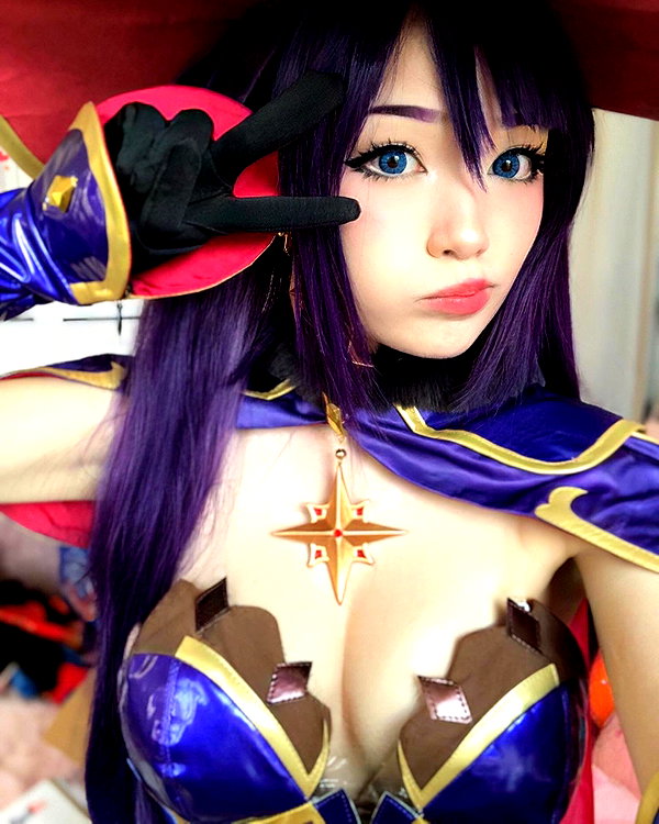 emiru.jpg instagram image archive image