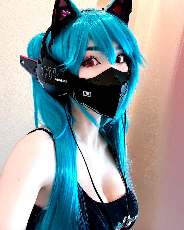 emiru.jpg instagram image archive image