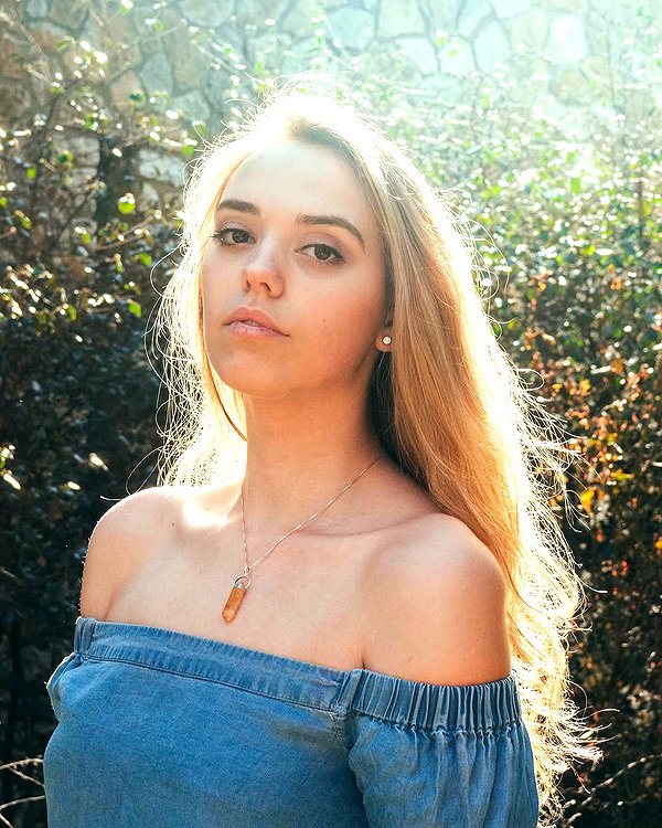 emmarose_xoxoxo instagram image archive image