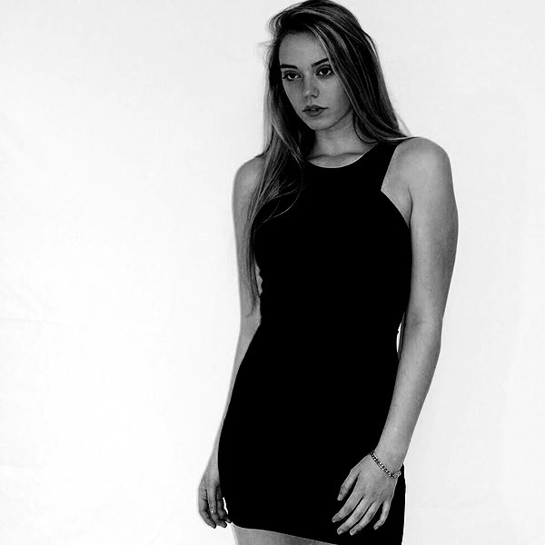 emmarose_xoxoxo instagram image archive image