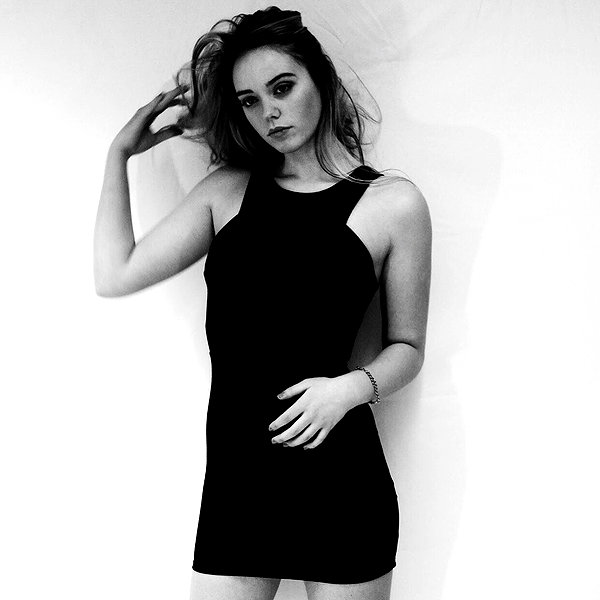 emmarose_xoxoxo instagram image archive image