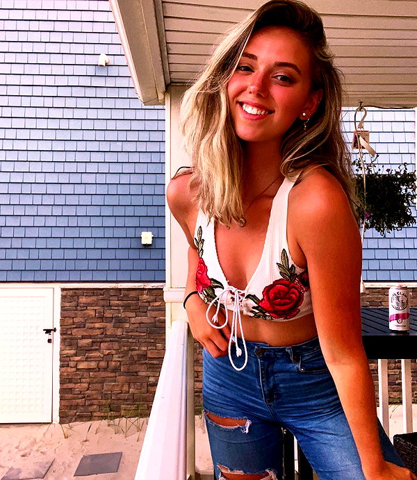 emmarose_xoxoxo instagram image archive image