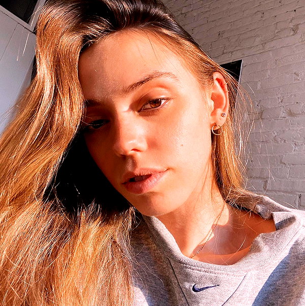 emmarose_xoxoxo instagram image archive image
