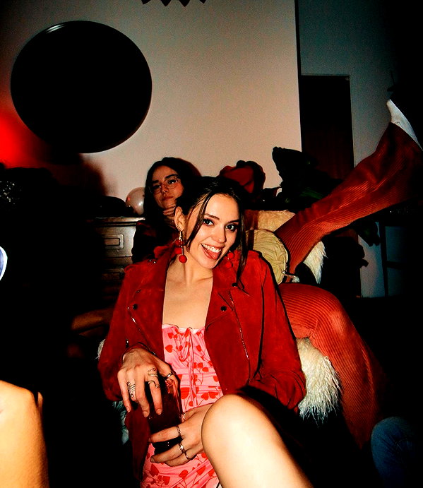 emmarose_xoxoxo instagram image archive image