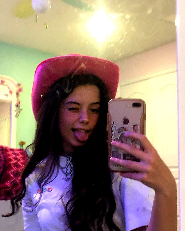 emobxtch420 instagram image archive image