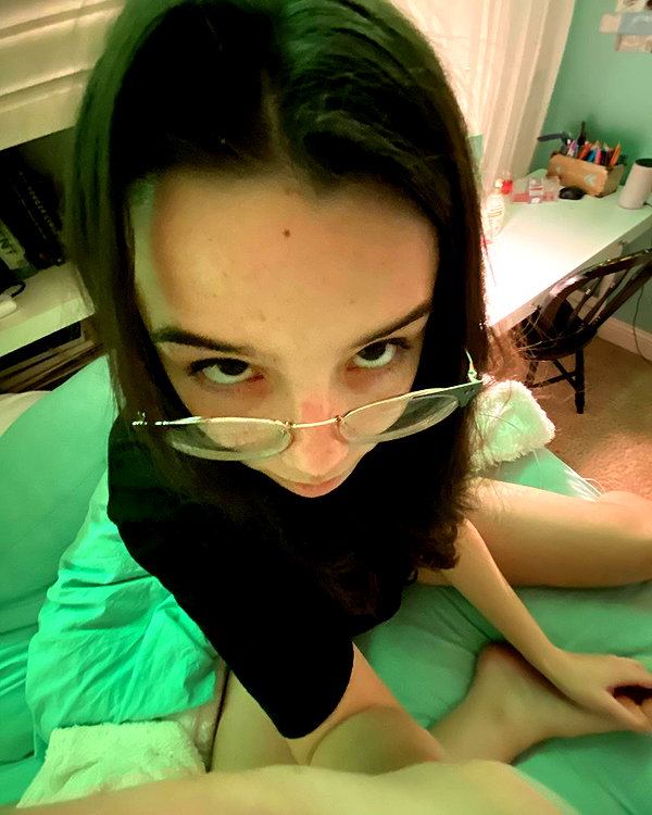 emobxtch420 instagram image archive image
