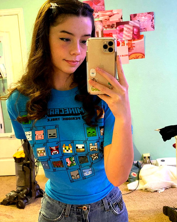 emobxtch420 instagram image archive image