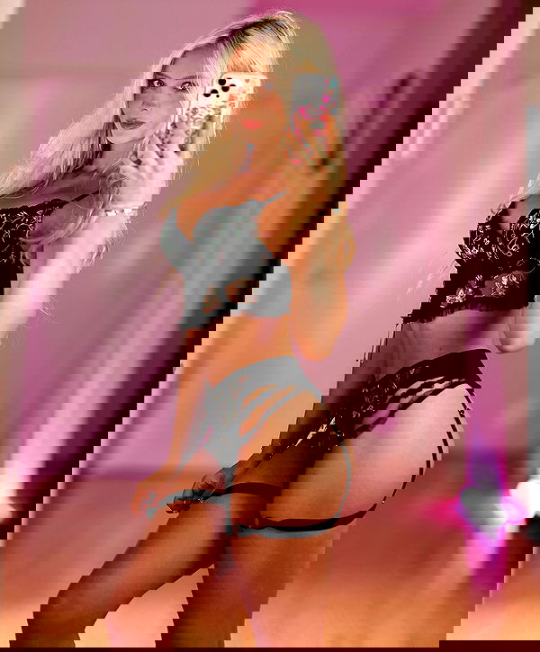 emxllouise2 image ~ Altpins