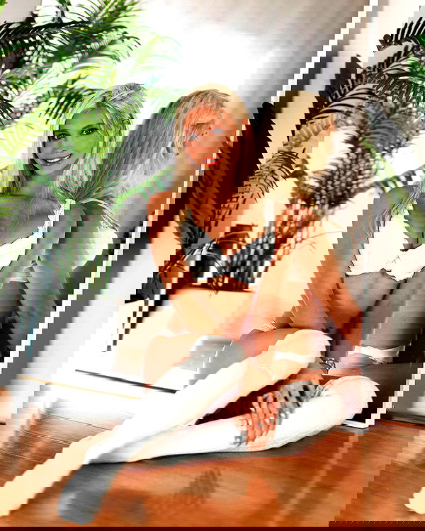 emxllouise2 image ~ Altpins