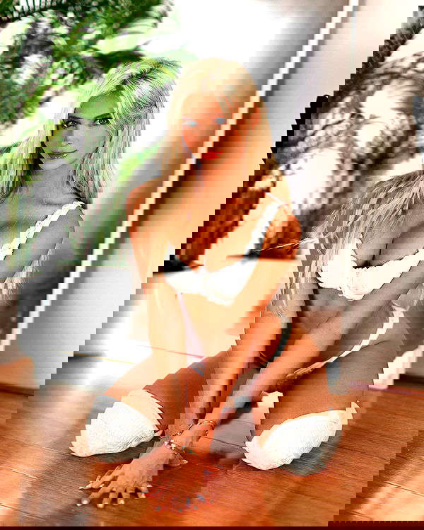 emxllouise2 image ~ Altpins