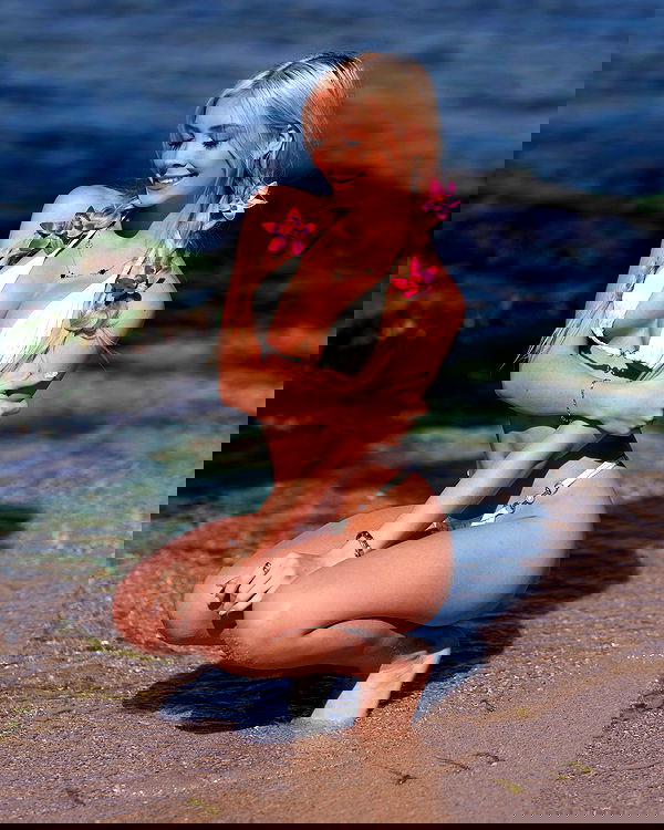 emxllouise2 image ~ Altpins