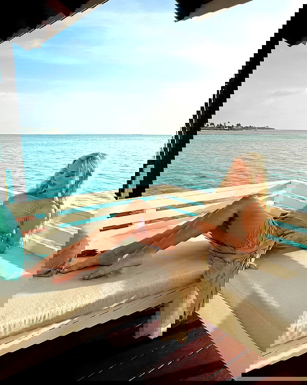 emxllouise2 image ~ Altpins