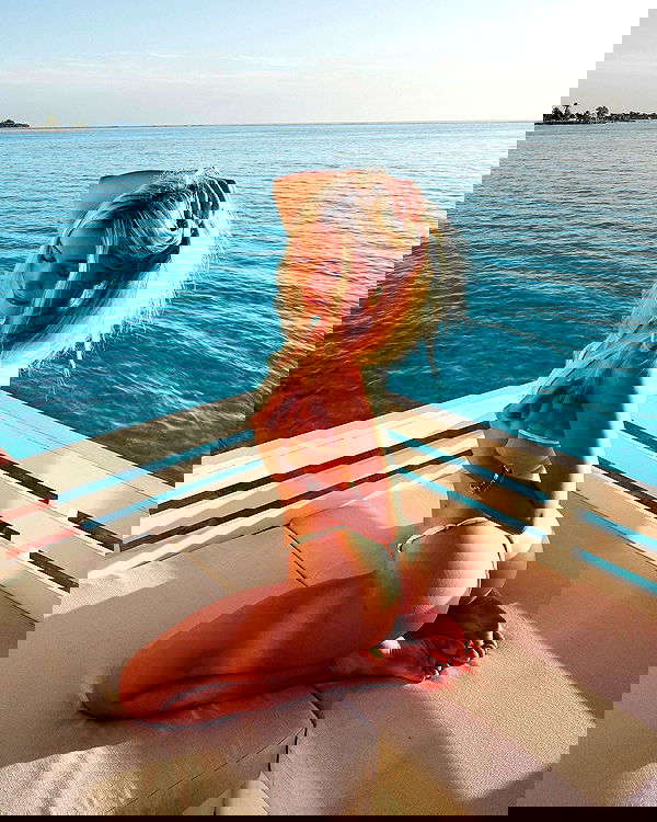 emxllouise2 image ~ Altpins