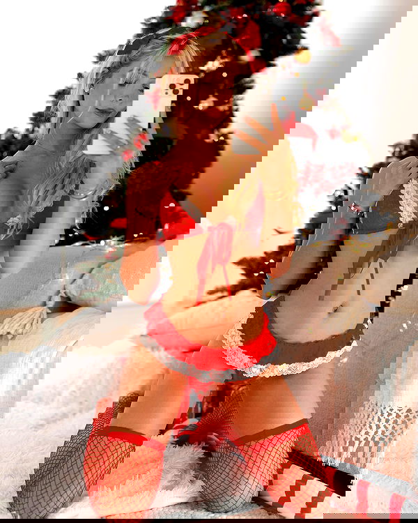 emxllouise2 image ~ Altpins