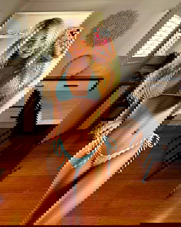 emxllouise2 image ~ Altpins