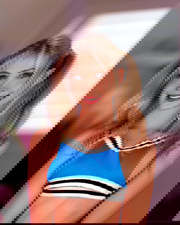 emxllouise2 image ~ Altpins