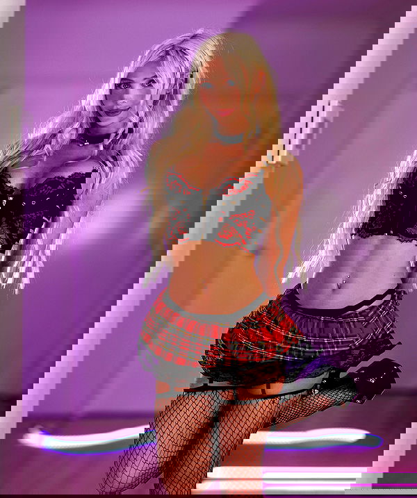 emxllouise2 image ~ Altpins