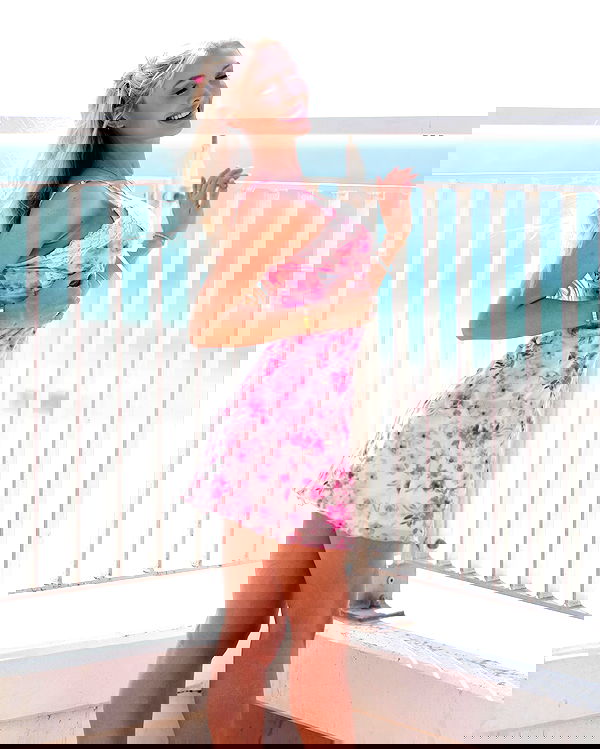 emxllouise2 image ~ Altpins