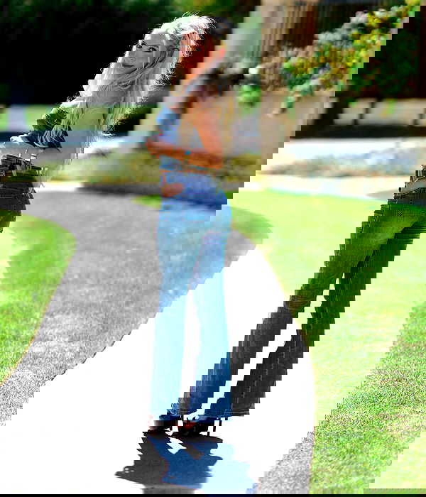 emxllouise2 image ~ Altpins