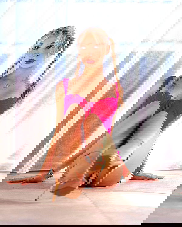 emxllouise2 image ~ Altpins