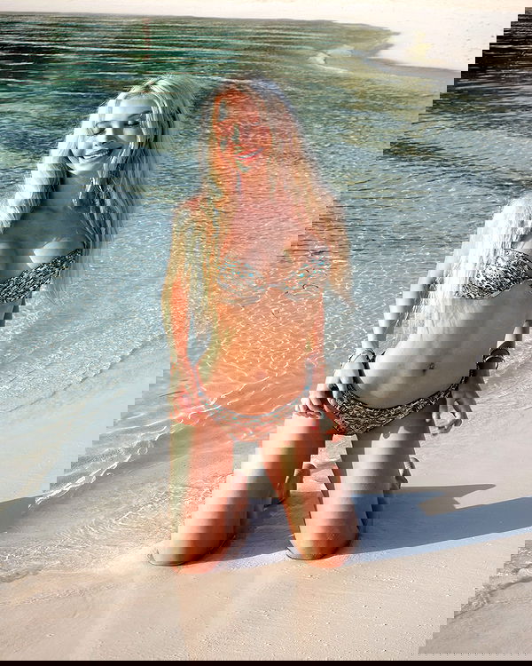 emxllouise2 image ~ Altpins