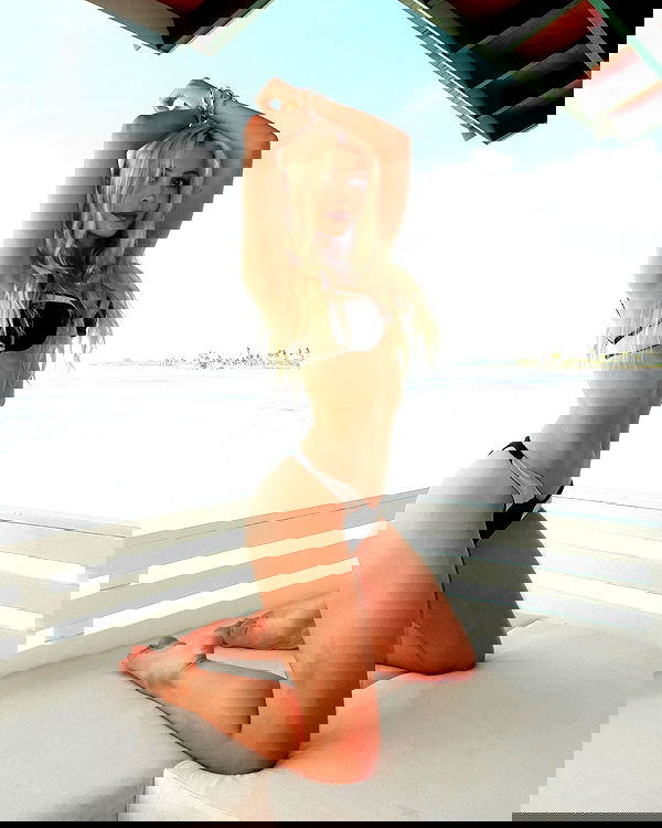 emxllouise2 image ~ Altpins