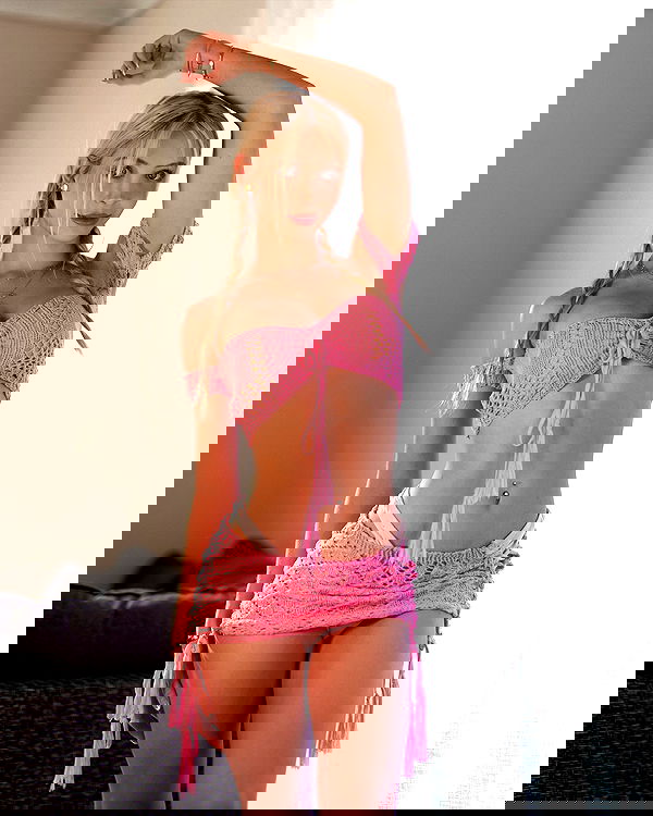 emxllouise2 image ~ Altpins