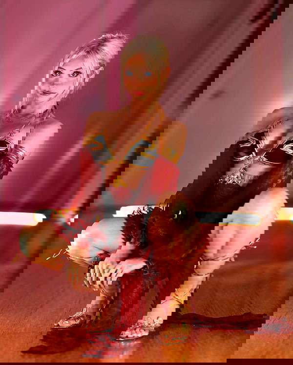 emxllouise2 image ~ Altpins