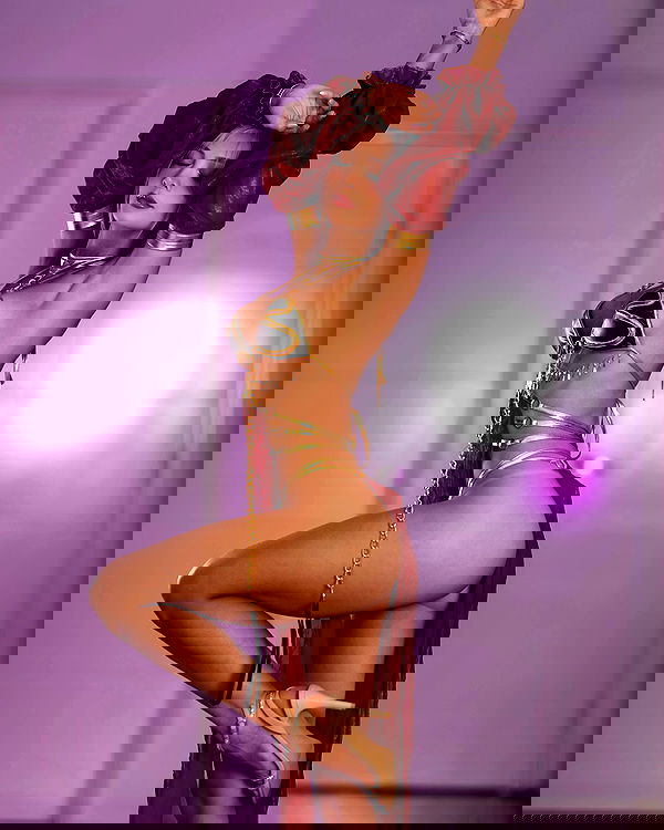 emxllouise2 image ~ Altpins