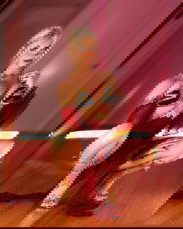 emxllouise2 image ~ Altpins