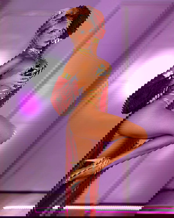 emxllouise2 image ~ Altpins