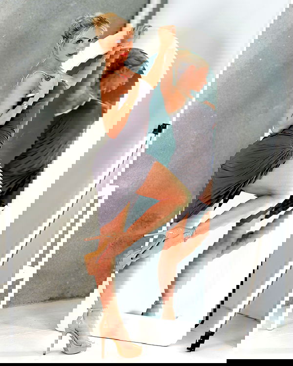 emxllouise2 image ~ Altpins