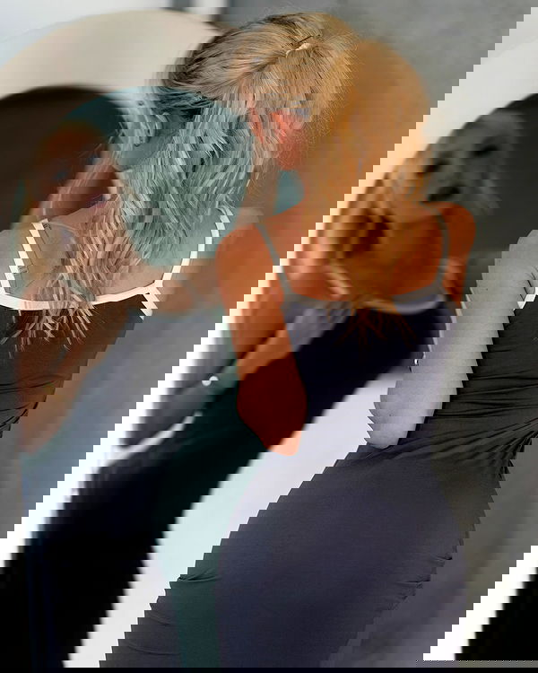 emxllouise2 image ~ Altpins