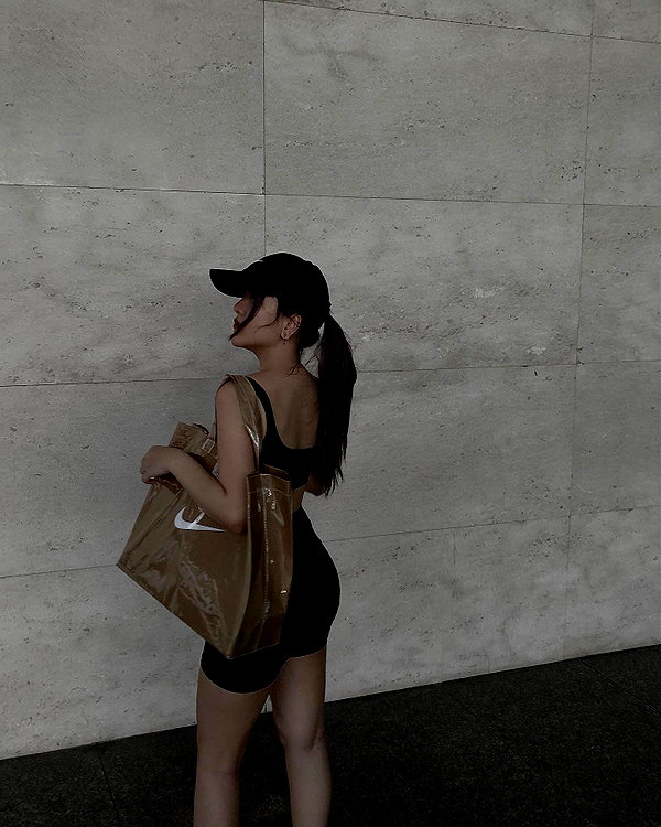 esmenguyennn instagram image archive image