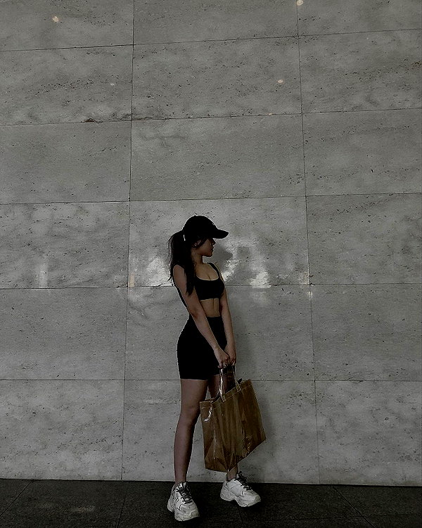 esmenguyennn instagram image archive image