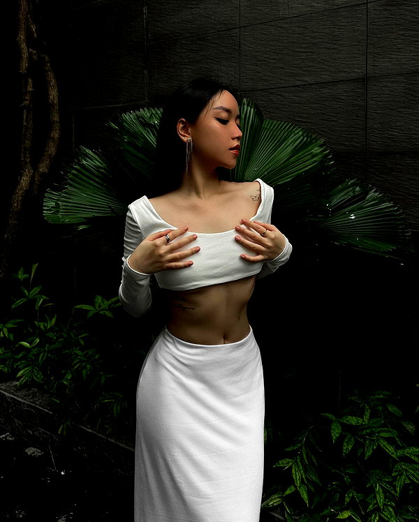esmenguyennn instagram image archive image
