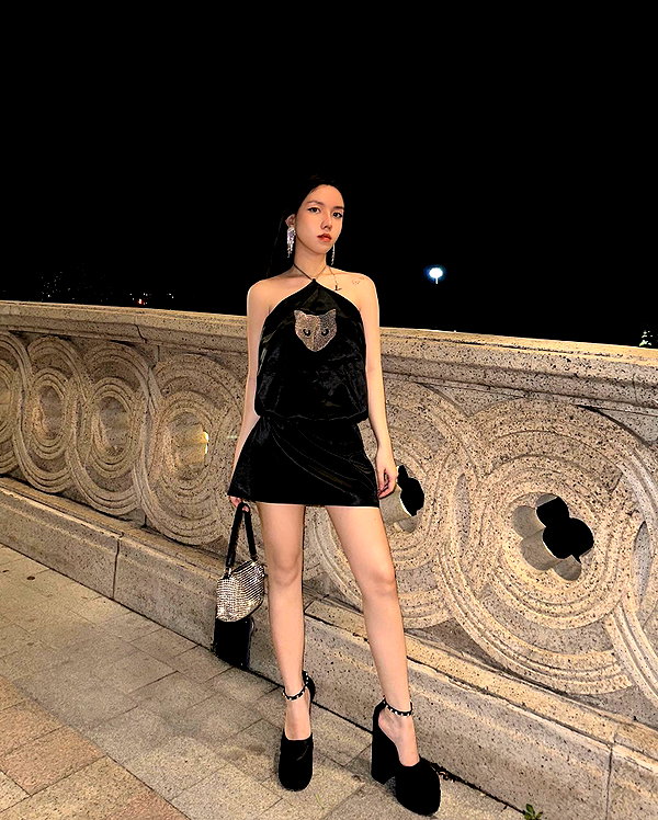 esmenguyennn instagram image archive image
