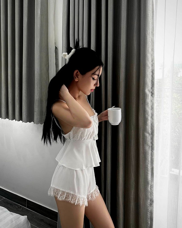 esmenguyennn instagram image archive image